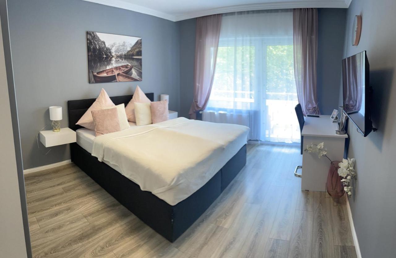 Family Apartment Karlsruhe Ngoại thất bức ảnh