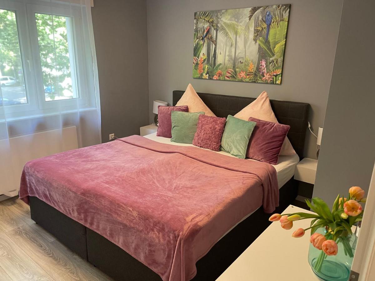 Family Apartment Karlsruhe Ngoại thất bức ảnh