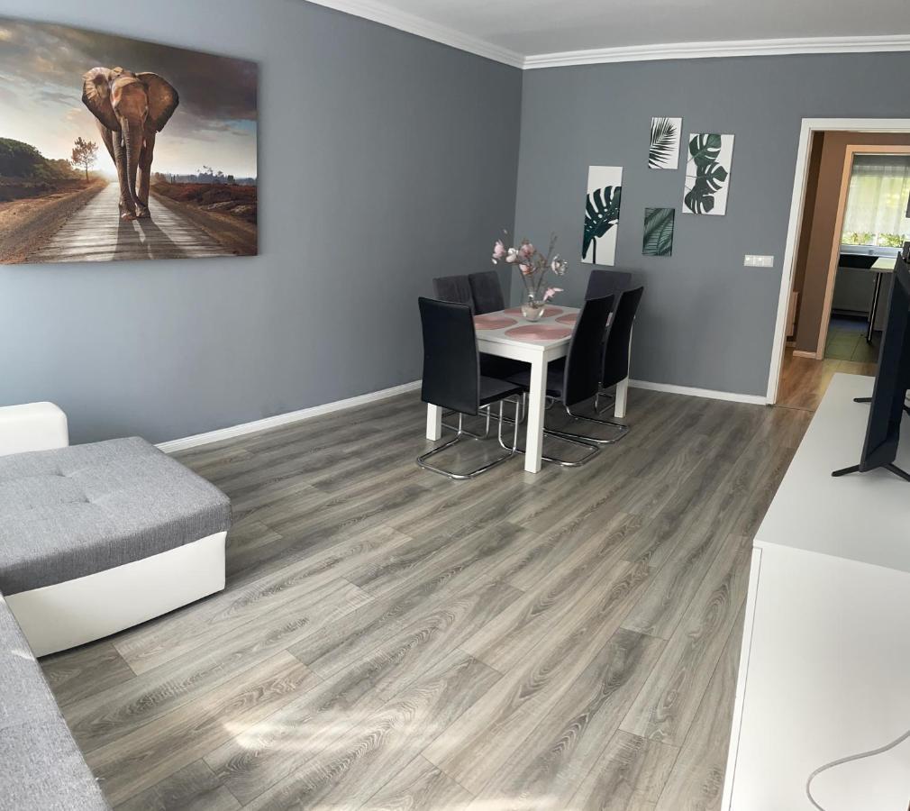 Family Apartment Karlsruhe Ngoại thất bức ảnh
